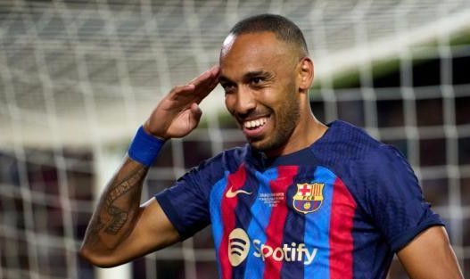 xingkong.com-慈善赛变展销会，巴萨还谈B席？先注册孔德是正事