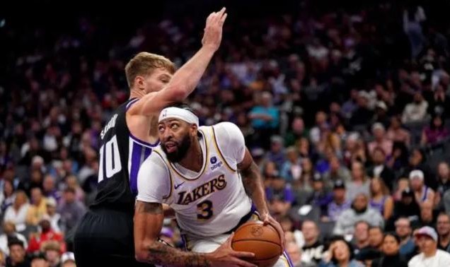 星空体育-再遭小萨博尼斯完爆 31岁浓眉哥未老先衰巅峰已过